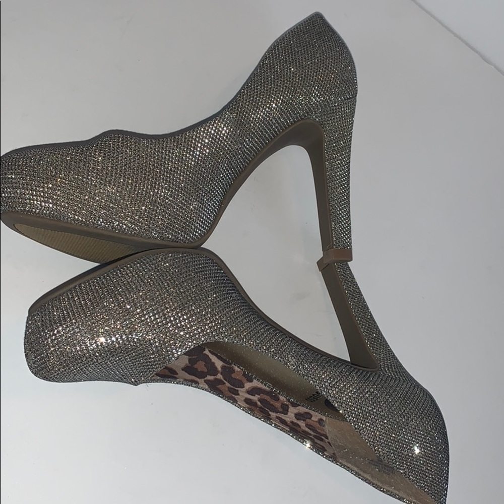 Guess Gold Sparkle Heels- Worn Once - Picture 4 of 10